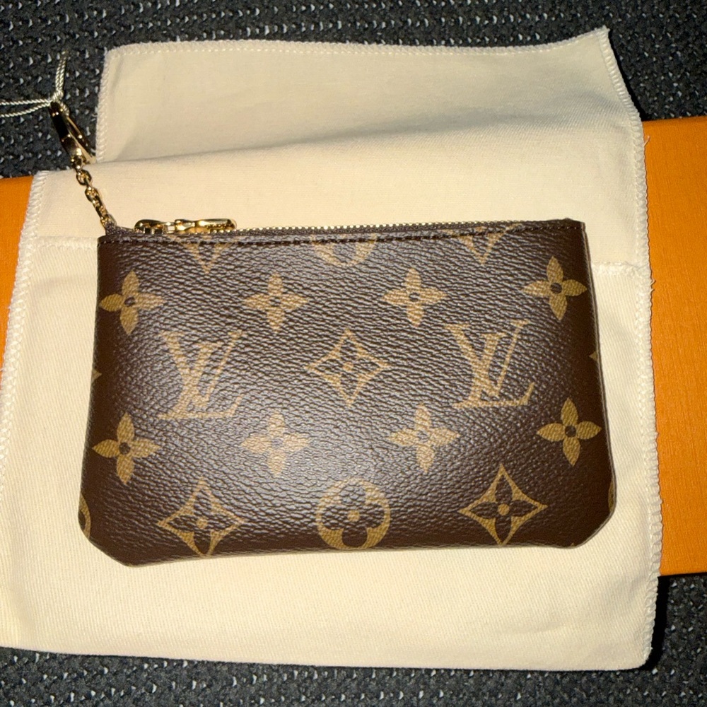 Louis Vuitton key pouch s - Picture 3 of 4
